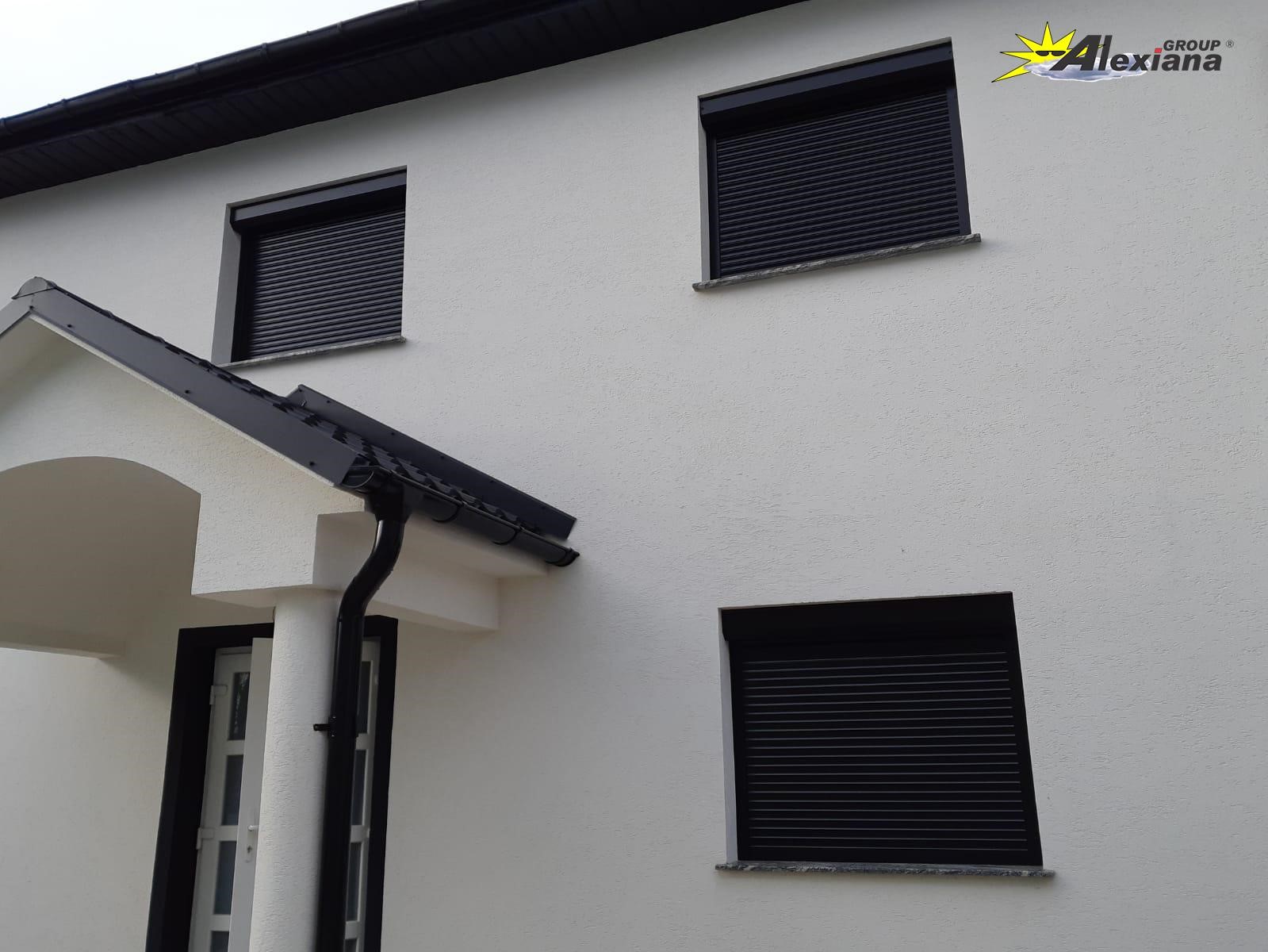 What problems of the outer roller shutters are covered by warranties?